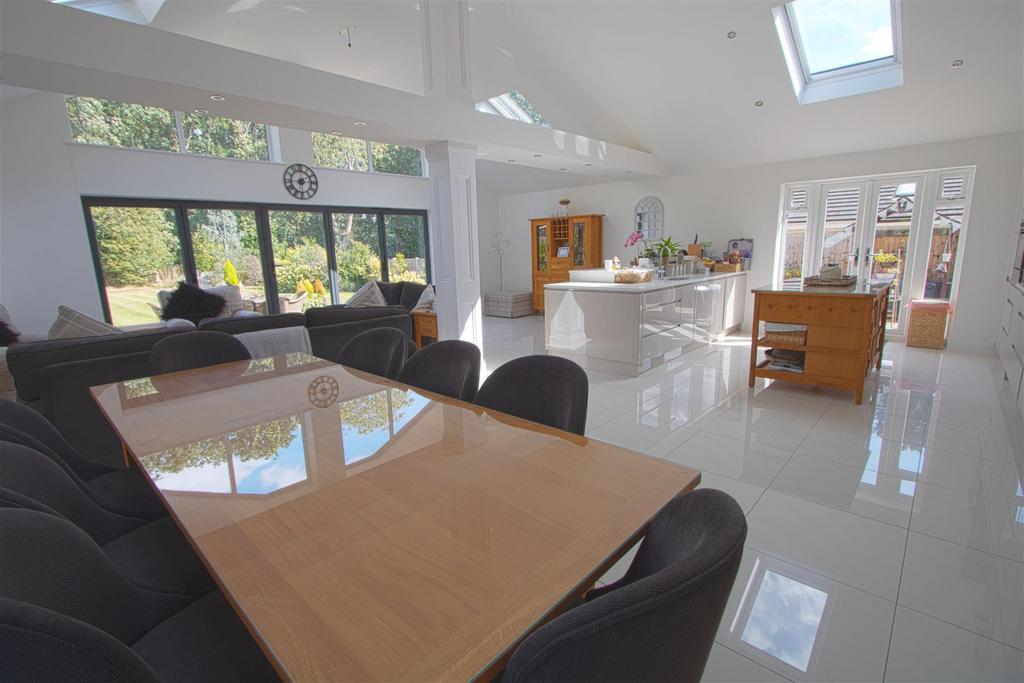KITCHEN4.jpg