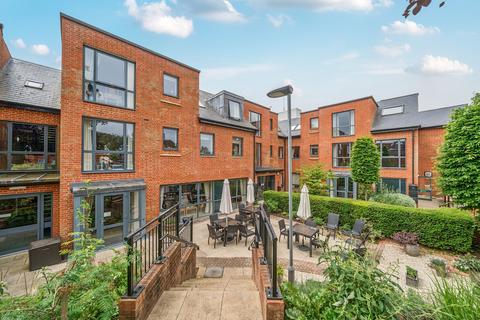2 bedroom apartment for sale, St. Margarets Way, Turner House St. Margarets Way, GU29