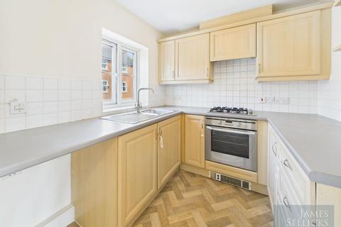 undefined, 2 bedroom FREEHOLD apartment WITH GARAGE - Shipton Road, Hamilton, Leicester