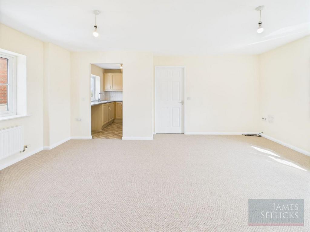 Sitting/dining room