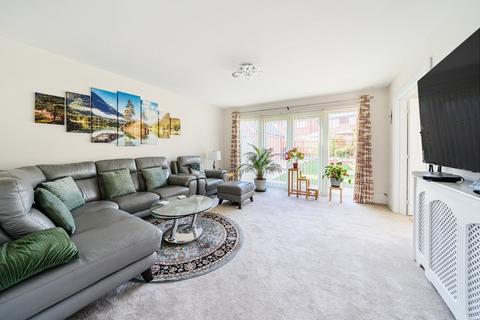 4 bedroom detached house for sale, Hop Fields, Alton, East Hampshire, GU34