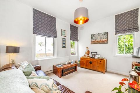 1 bedroom flat for sale, Barry Road, East Dulwich, London, SE22