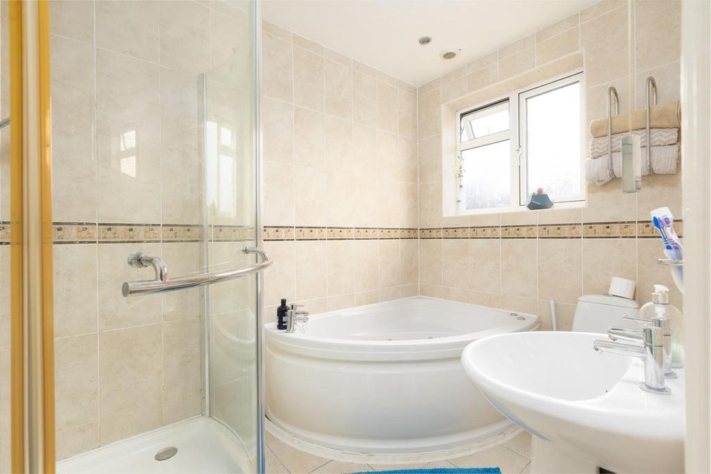 29 Morley Avenue-12.jpg