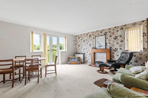 2 bedroom retirement property for sale, London Road, Uckfield, East Sussex, TN22