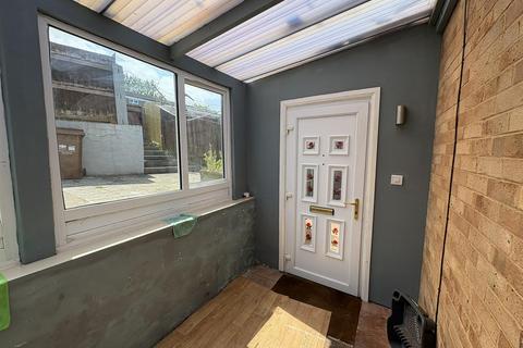 10 Blake Close, Daventry, NN11 4LW