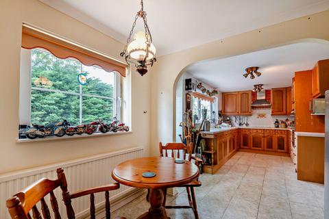 3 bedroom detached house for sale, Totterdown Lane, Fairford, Gloucestershire, GL7