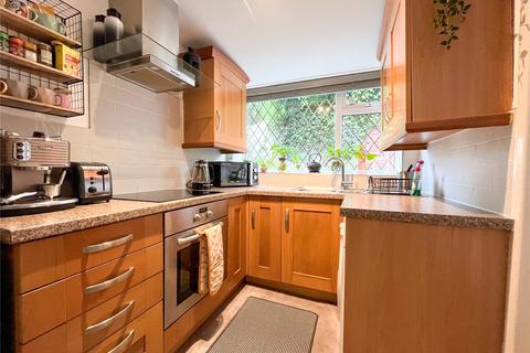 3 bedroom terraced house for sale, Oldham Road, Springhead, Saddleworth, OL4