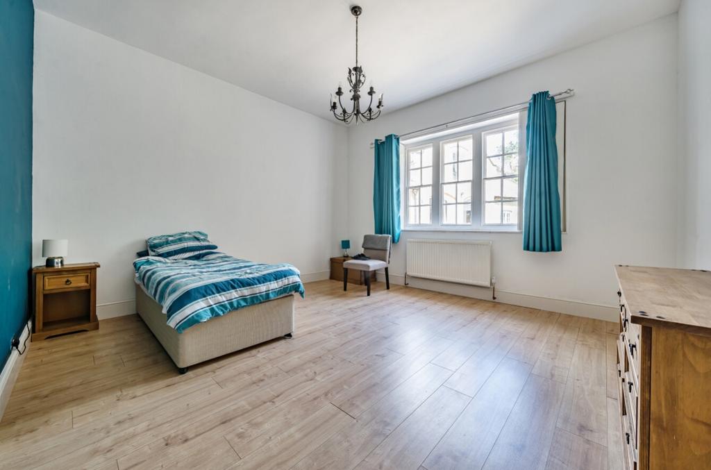 1306039-9-684315285a551