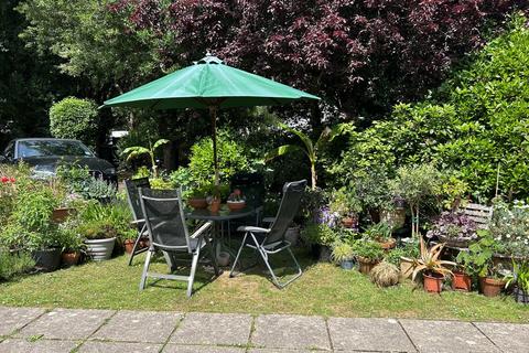 2 bedroom apartment for sale, Sandbourne Road, ALUM CHINE, BH4