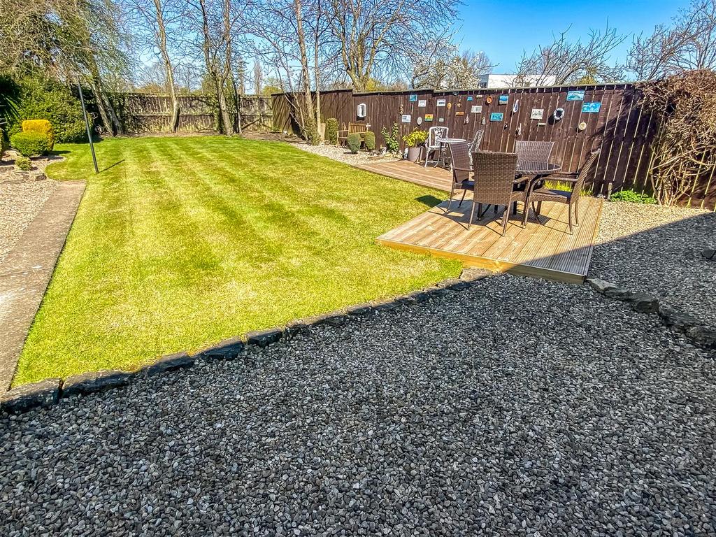 Rear Garden (3).jpg