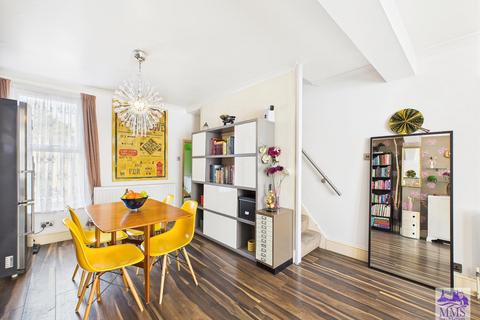 2 bedroom terraced house for sale, Burnt Oak Terrace, Gillingham