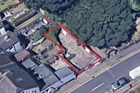 Land for sale, Land to the Rear of 235 North Street, Luton, Bedfordshire, LU2 7QH