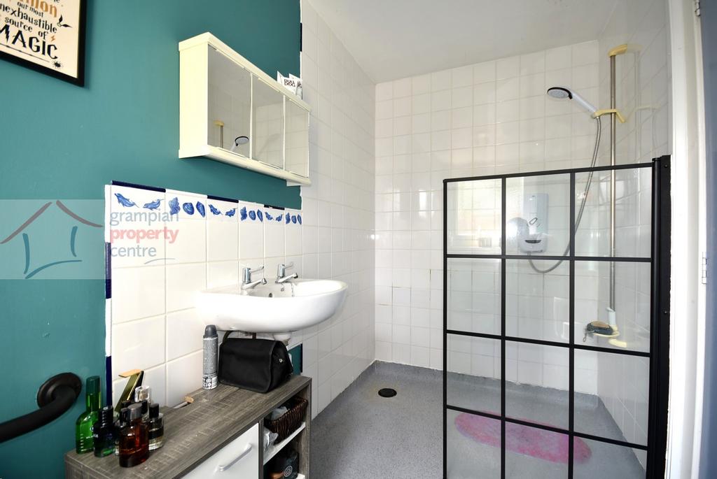 En-Suite .JPG