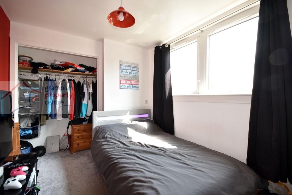 Bed 3 .JPG
