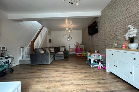 undefined, Madeline Street, Pontygwaith, Rhondda Cynon Taff, CF43