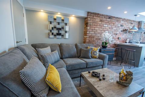 undefined, Harley Street, Ball Hill, Coventry