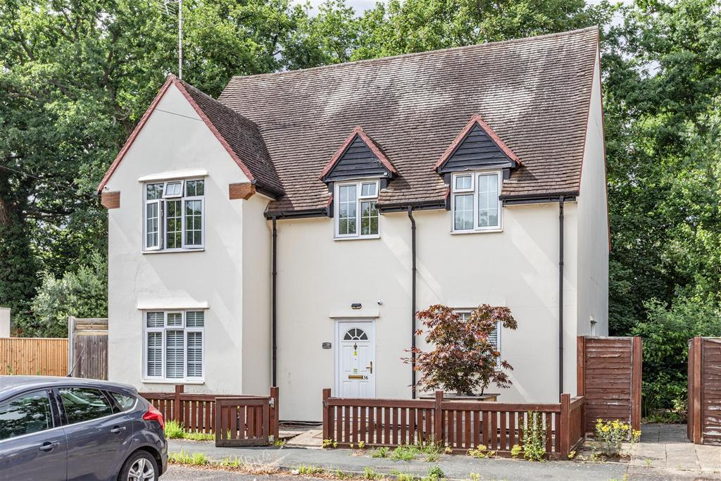 36 Birchwood, KT14 6 DW - 1.jpg