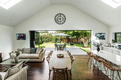 4 bedroom detached house for sale, EASTWICK ROAD, GREAT BOOKHAM, KT23