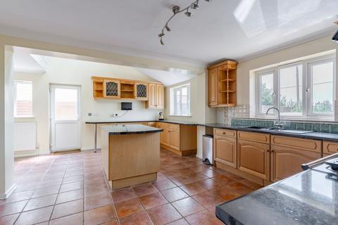 6 bedroom detached house for sale, Norwich Road, Cawston