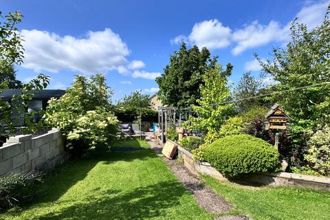 8 Lyttleton Crescent, Penistone, Sheffield, S36 6BX