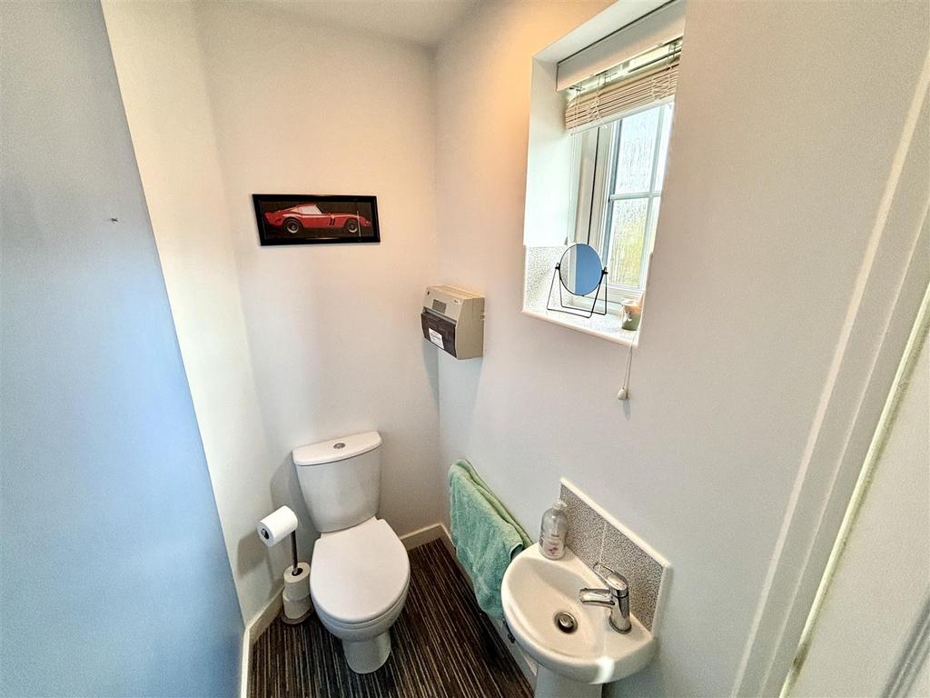 Cloakroom/WC