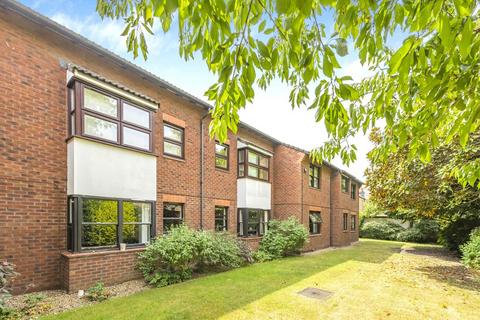 Studio for sale, Holley Road, London W3