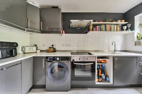 2 bedroom flat for sale, Highfield Hill, Crystal Palace, London, SE19