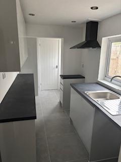 3 bedroom terraced house to rent, Southill Road, Chatham ME4