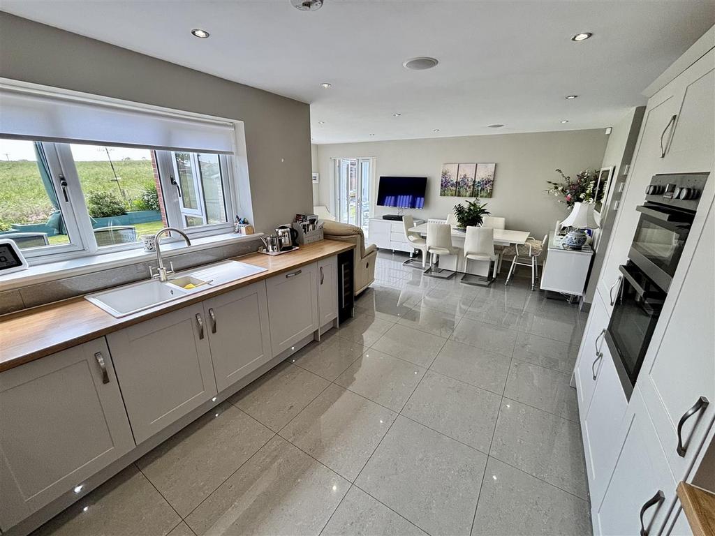 Open Plan Kitchen, Dining and Garden Room