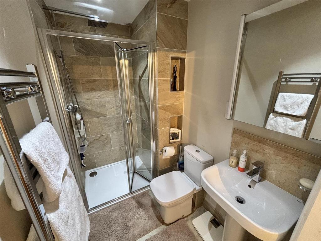 Ensuite