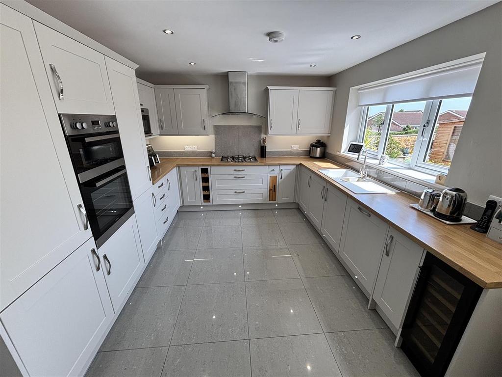 Open Plan Kitchen, Dining and Garden Room