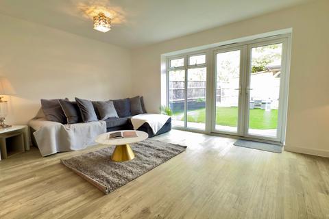 3 bedroom semi-detached house for sale, Village Road, Rochester ME1