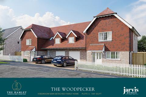 4 bedroom semi-detached house for sale