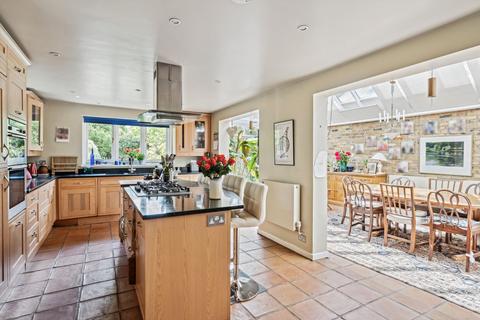 4 bedroom semi-detached house for sale, Brodrick Road, London, SW17