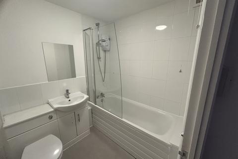 1 bedroom flat to rent, Crosslet Vale
