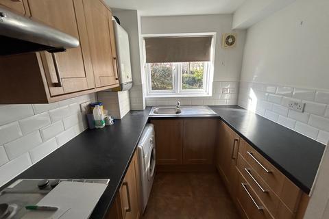 1 bedroom flat to rent, Crosslet Vale