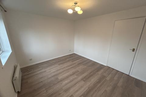 1 bedroom flat to rent, Crosslet Vale