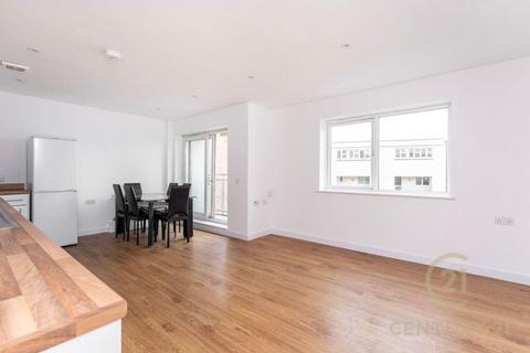 2 bedroom flat to rent, Convent Way, SOUTHALL UB2