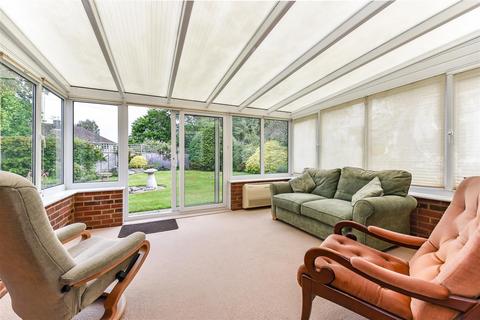 2 bedroom detached bungalow for sale, Ashburnham Close, Chichester