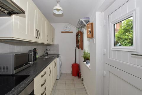 1 bedroom semi-detached bungalow for sale, Corseley Road, Groombridge, Tunbridge Wells, East Sussex