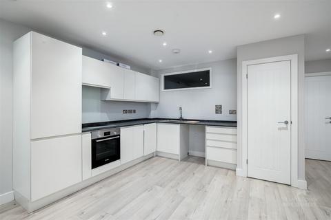 1 bedroom apartment to rent, Budshead Road, Plymouth PL6