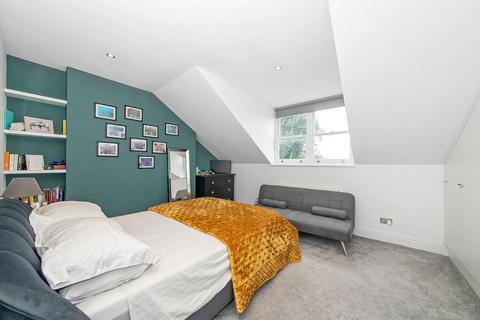 6b Woodland Hill, London, SE19 1NY