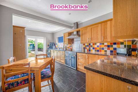 10 Woodlands Rise, Swanley, BR8 7JT