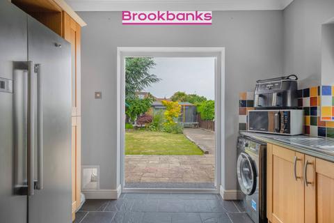 10 Woodlands Rise, Swanley, BR8 7JT