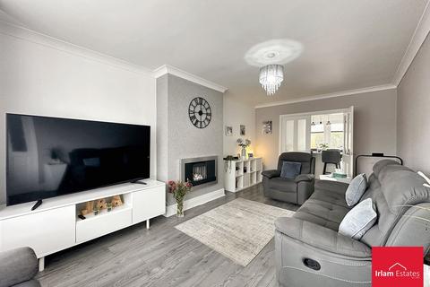3 bedroom semi-detached house for sale, Laburnum Avenue, Eccles, M30