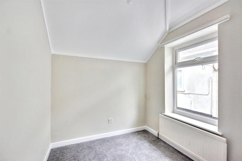 Bedroom 3 1.jpeg