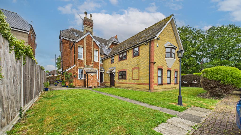 Uxbridge-12