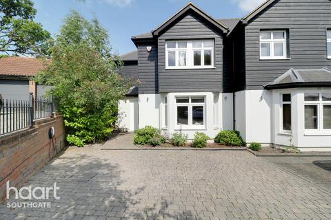 undefined, Postern Green, Enfield