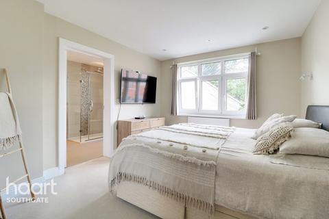 undefined, Postern Green, Enfield
