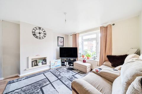 3 Gaveston Close, Byfleet, West Byfleet, KT14 7HE